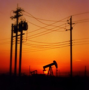 The sun is setting on oil fields - Photo from Flickr